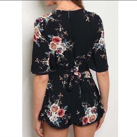 Ladies October Love Black Floral Vneck Romper Shorts, Med , Large - Picture 4 of 10